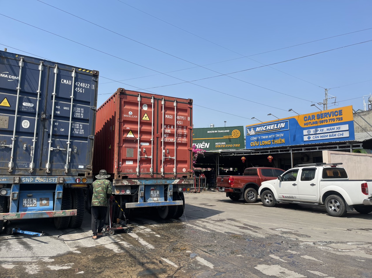 Dich vụ vá vỏ lưu động giá rẻ Bình Dương